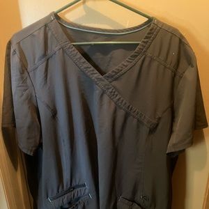 3x scrubs $14 each (7 total)